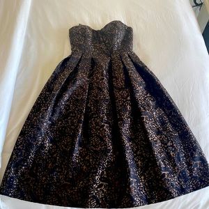 Size 6 Erin fethersrone dress with pockets